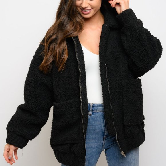 WOMEN'S FAUX FUR POCKETS ZIPPER CLOSURE JACKET - Picture 3 of 5
